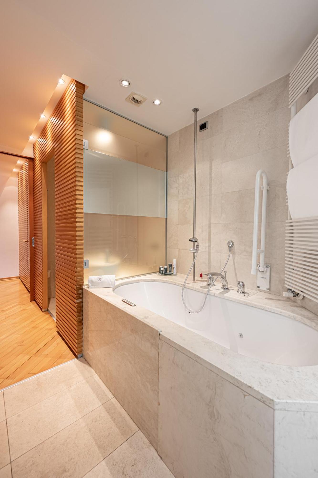 Grand Hotel Terme Di Comano Комано-Терме Номер фото
